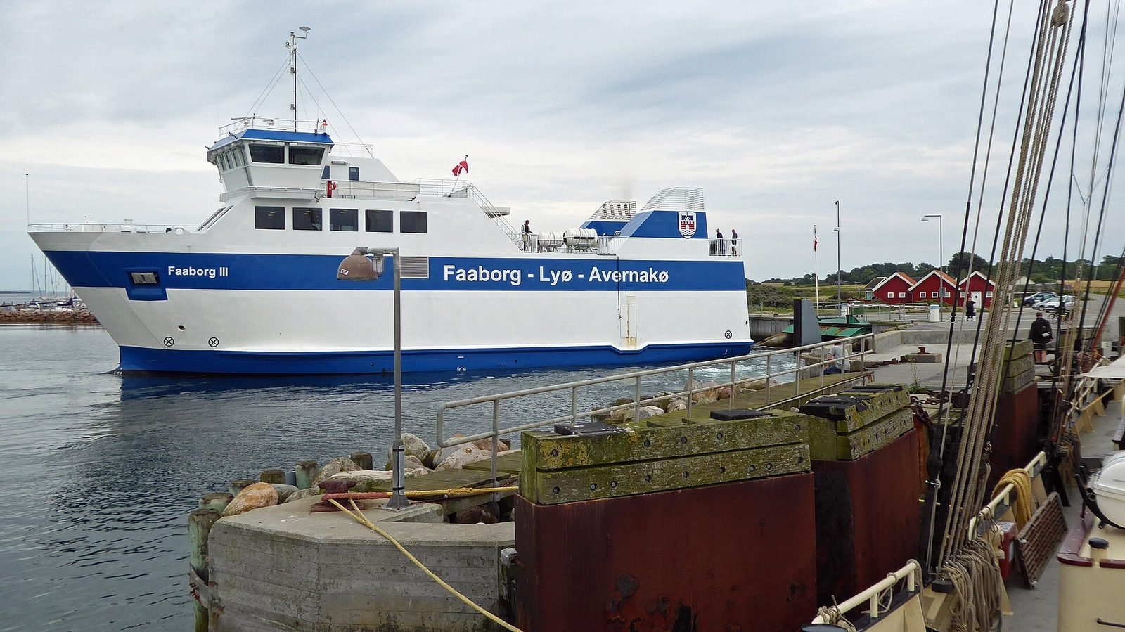 Øyferjen Faaborg III på ruten Faaborg – Lyø – Avernakø ved kaien