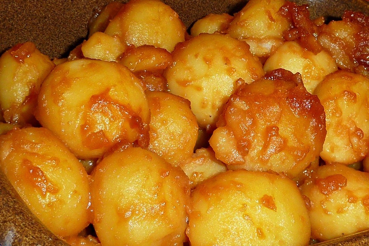 Patatine caramellate con una glassa lucida e dorata
